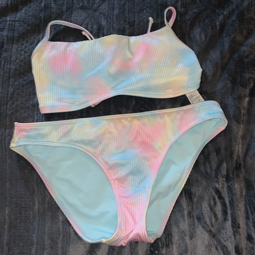 Tie dye Hollister bikini!